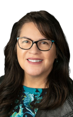 Mercedes-Ruiz-La-Familia